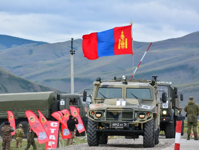 Б.Отгонбаяр: Монгол, Оросын зэвсэгт хүчний хамтарсан сургуулилалт явагдаж байна