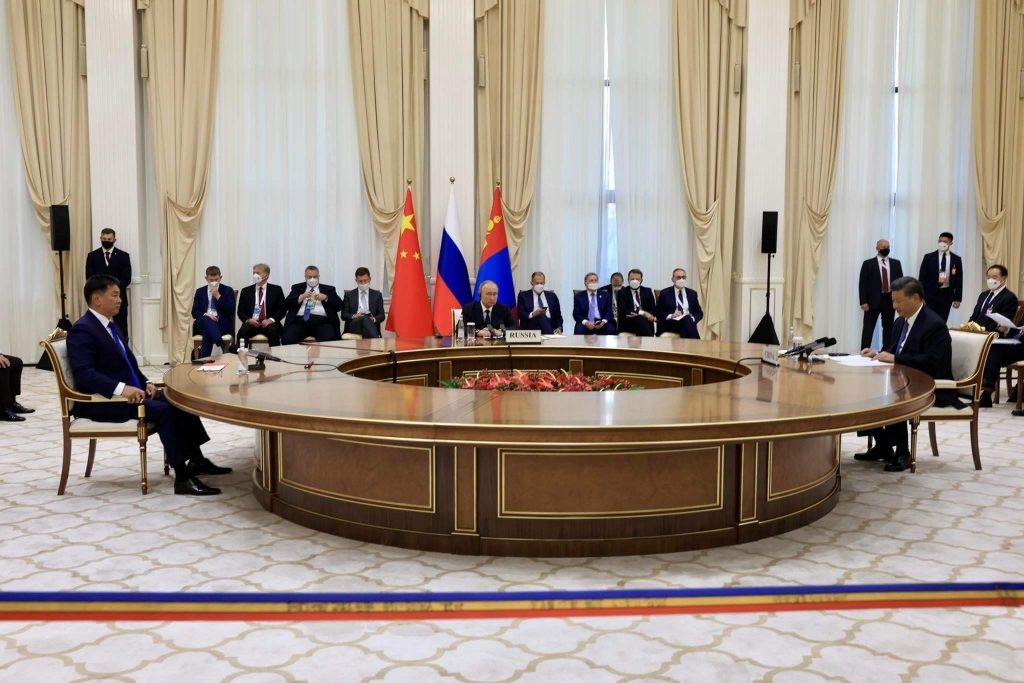 Монгол, Хятад, Оросын Төрийн тэргүүн нар уулзав